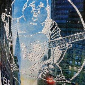 True Religion Sequined graphic Logo Short Sleeve Cotton T Shirt. Size Large